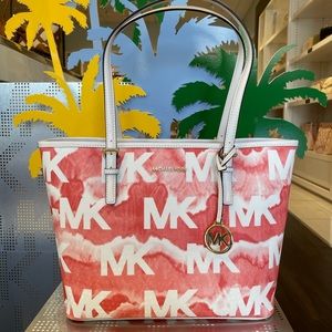 Michael Kors JST Medium Carryall Tote